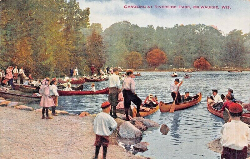 MILWAUKEE WISCONSIN~CANOEING AT RIVERSIDE PARK~POSTCARD