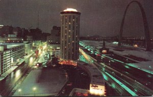 Missouri St Louis Stouffer's Riverfront Inn