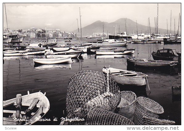 RP: NAPOLI / Naples , Italy , 40-50s : Marina di Mergellino