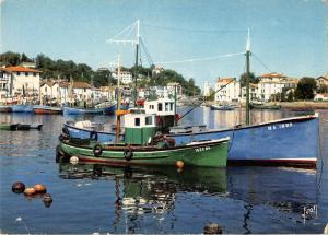 BR47806 Saint jean de luz un coin du port ship bateaux      France