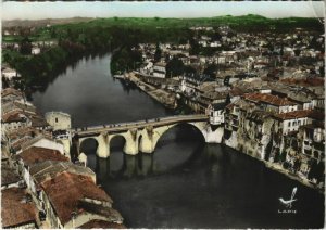 CPM VILLENEUVE-SUR-LOT Le Pont de Pierre sur le Lot (24612)