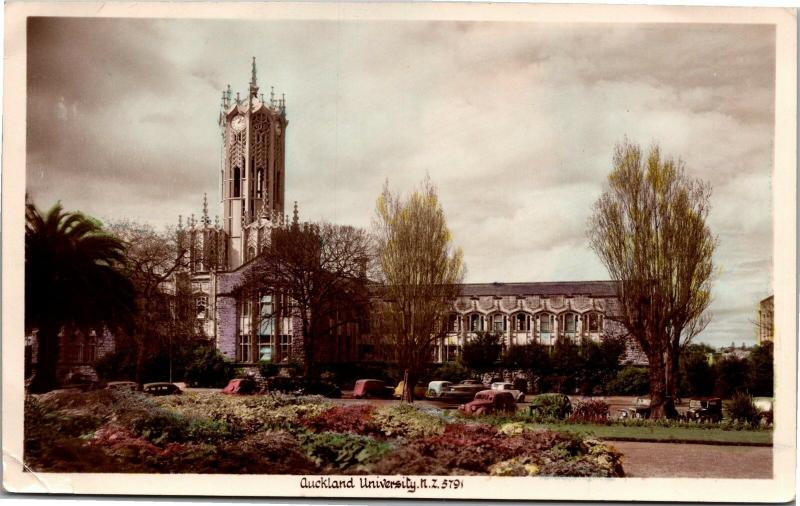 Auckland University, Campus Building Cars c1953 Vintage Postcard M09 