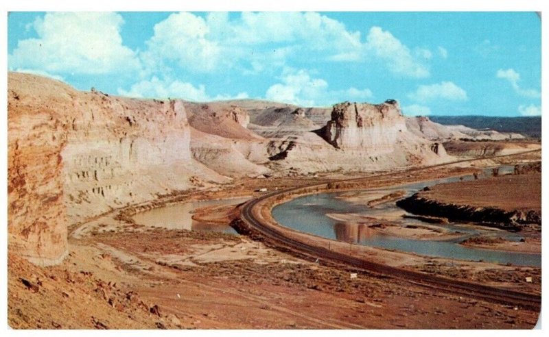 PANORAMA OF GREEN RIVER,WYOMING.VTG POSTCARD*B11 