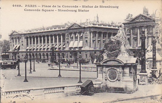 France Paris Place de la Concorde Statue de Strasbourg