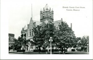 Vtg Postcard RPPC Grundy County Court House - Trenton Missouri - Unused