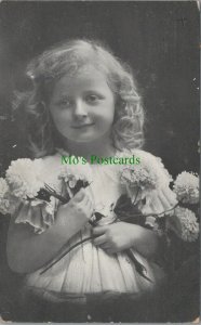 Children Postcard - Young Girl Holding Some Flowers RS27328