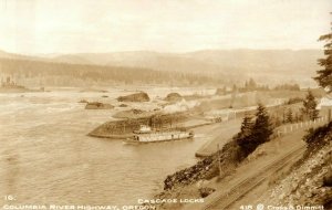 c. 1920 RPPC Cascade Locks Columbia River Highway Postcard P31