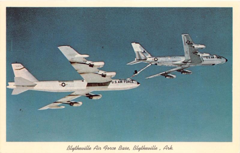 BLYTHEVILLE ARKANSAS BLYTHEVILLE AIR FORCE BASE~BOEING KC-135 REFUELING POSTCARD