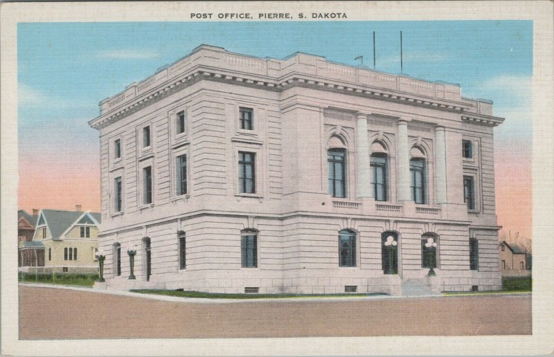 US Post Office Pierre South Dakota exterior c1930s linen postcard E264 