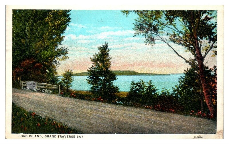 1929 Ford Island, Grand Traverse Bay, MI Postcard *5N(3)26