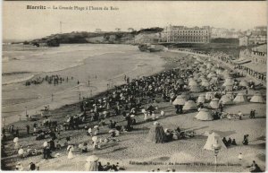 CPA BIARRITZ - La Grande Plage a l'heure du Bain (126853)