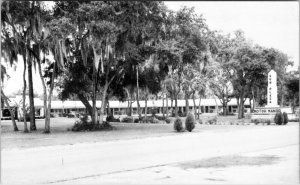 RPPC Sun Plaza Motor Manor Hwy 40 40s Cars- A20