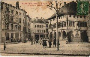 CPA RAMBERVILLERS l'Hotel de Ville et Place du Marché (151530)