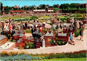 The Hague, Netherlands  MADURODAM MINIATURE THEME PARK & ATTRACTION 4X6 Postcard