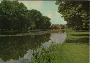 Middlesex Postcard - Hampton Court Palace, The East Front RR16143