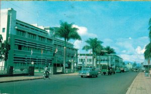 Indonesia Di Jalan A.P.A Hotel Preanger Bandung Vintage Postcard 08.09