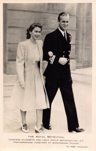 British Royalty Betrothal Queen Elizabeth and Prince Philip RPPC postcard C355