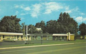 Charlevoix Michigan~Capri Motel~US 31-M-66~1960s Roadside Postcard