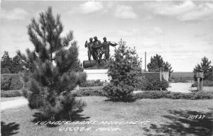 Michigan Oscoda Lumberman's Monument 1940s RPPC Photo Postcard 22-9663