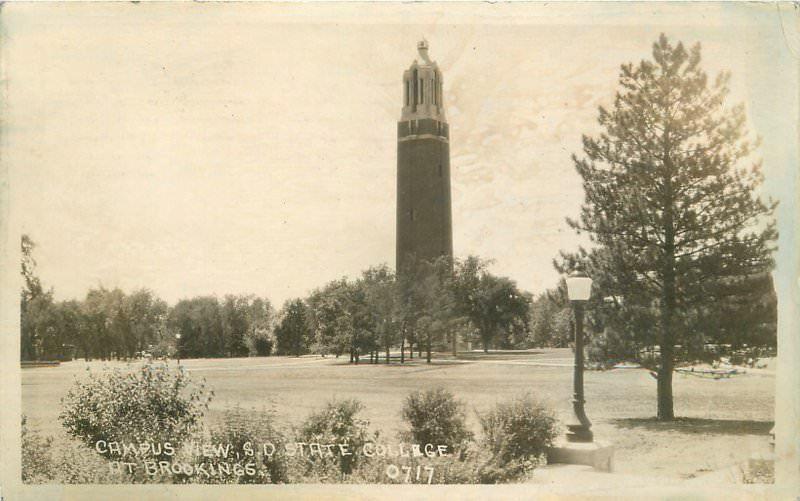 1930s Brookings South Dakota Campus View State College RPPC real photo 2654
