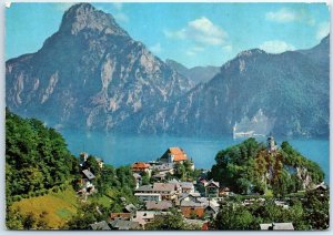 Traunkirchen, seen from the so-called Malerwinkel - Traunkirchen, Austria