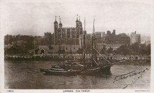 London Thames navigation & sailing Tower of London sailing vessel lifeboat