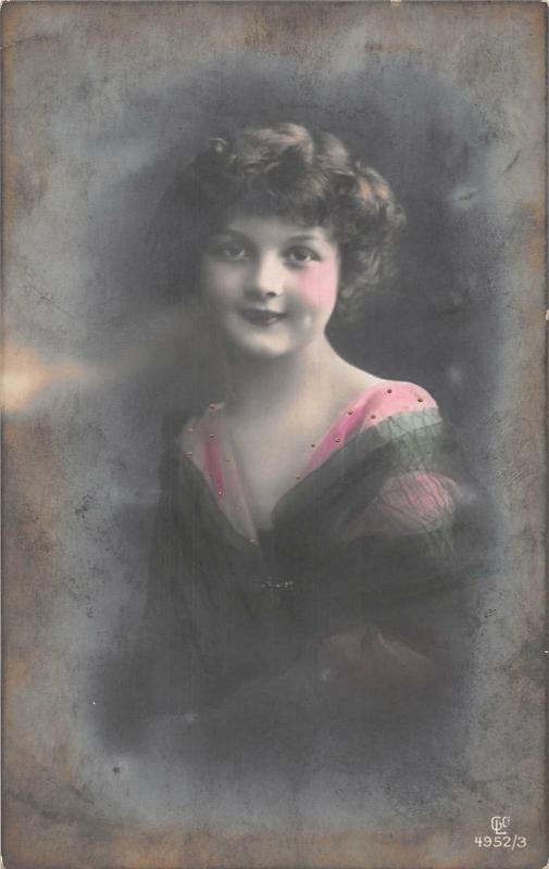 us79 young lady real photo social history portrait