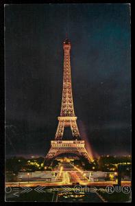 Paris et ses Merveilles - La Tour Eiffel (1887-1889), vue la nuit.