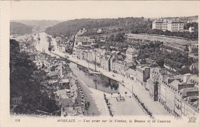 France Morlaix Vue prise sur le Viaduc le Bassin et la Caserne