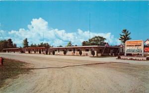 MACKINAW CITY MICHIGAN STRAITS MOTEL~301 W CENTRAL AVE~CHS EWING POSTCARD 1960s