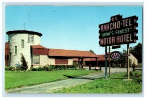 1955 El Rancho Iowa's Finest Motel Hotel Davenport Iowa IA Vintage Postcard 