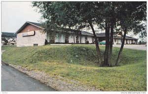 Exterior,  Motel Royal,  Beauceville,  Quebec,  Canada,  PU_1989