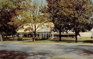 SOUTH BEND, IN  Indiana   POTOWATOMI PARK Public Greenhouse   Roadside Postcard