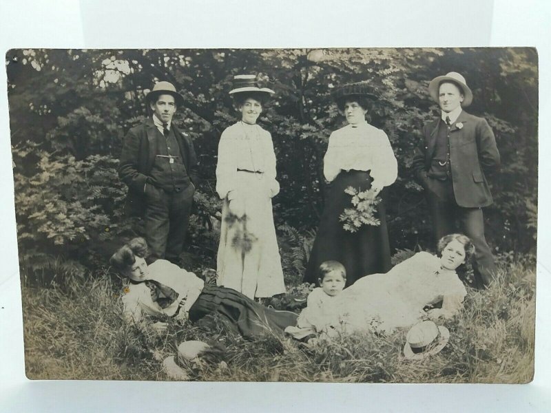 Victorian Family enjoying a day out in the Countryside Antique Postcard c1900