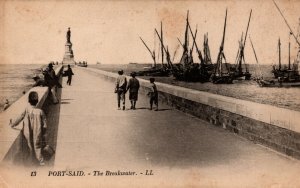 Egypt Port Said The Breakwater Vintage Postcard 08.95