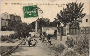 CPA FONTENAY-sous-BOIS - Le bas de la Rue des Carreaux (44973)