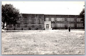 K45/ Buffalo Missouri RPPC Postcard c40-50s High School Building 227