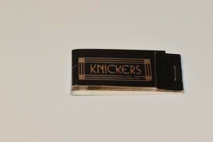 Knickers Des Plaines Illinois Black 10 Strike Matchbook