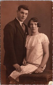 Victorian Couple Romance Vintage RPPC  C159