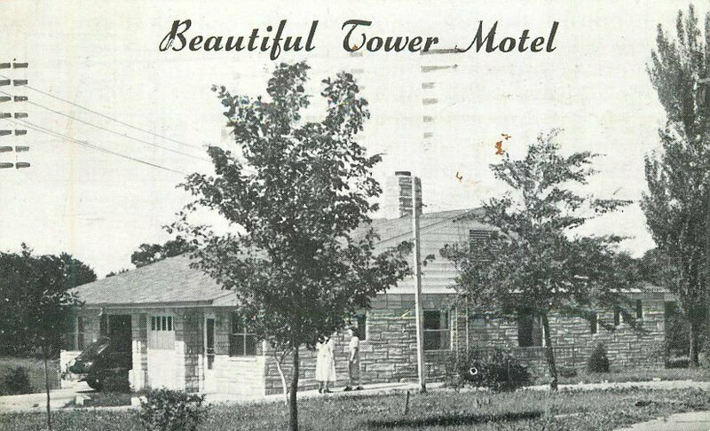 Missouri St Louis 1949 Beautiful Tower Motel roadside Postcard 22-4322