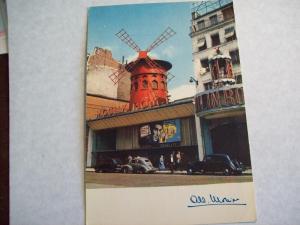 Paris France // Le Moulin Rouge