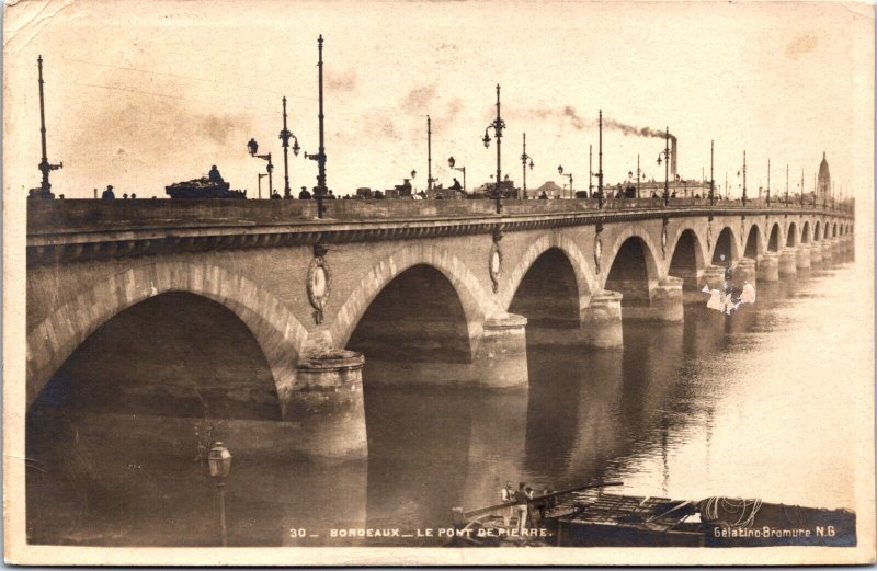 France Bordeaux Le Pont De Pierre Vintage RPPC C003