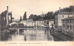 BR29940 Angouleme vue prise au pont de Saint Cybard france