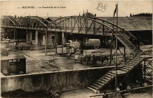 CPA BOURGES La Passerelle de la Gare (863363)