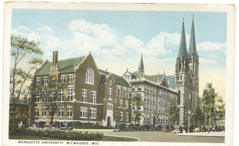 Postcard Marquette University Milwaukee WI