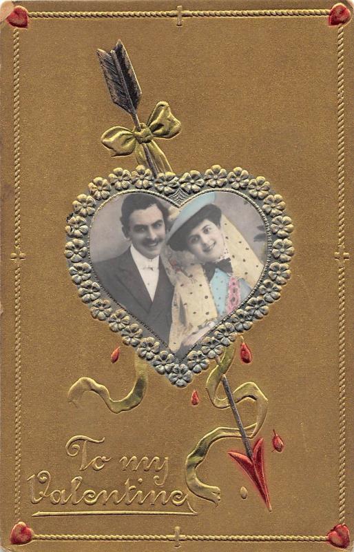VALENTINE'S DAY Love Holiday RPPC Real Photo COUPLE HEART Postcard Germany 364