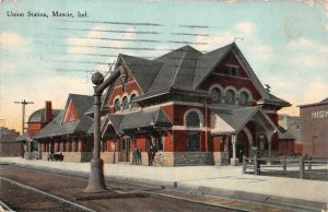 UNION STATION MUNCIE INDIANA TRAIN DEPOT POSTCARD 1910