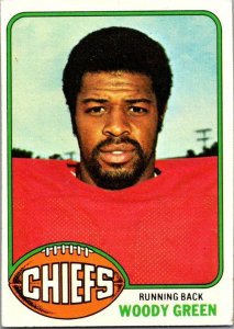 1976 Topps Football Card Woody Green Kansas City Chiefs sk4527