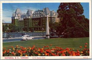 postcard British Columbia - C.P.R. Empress Hotel