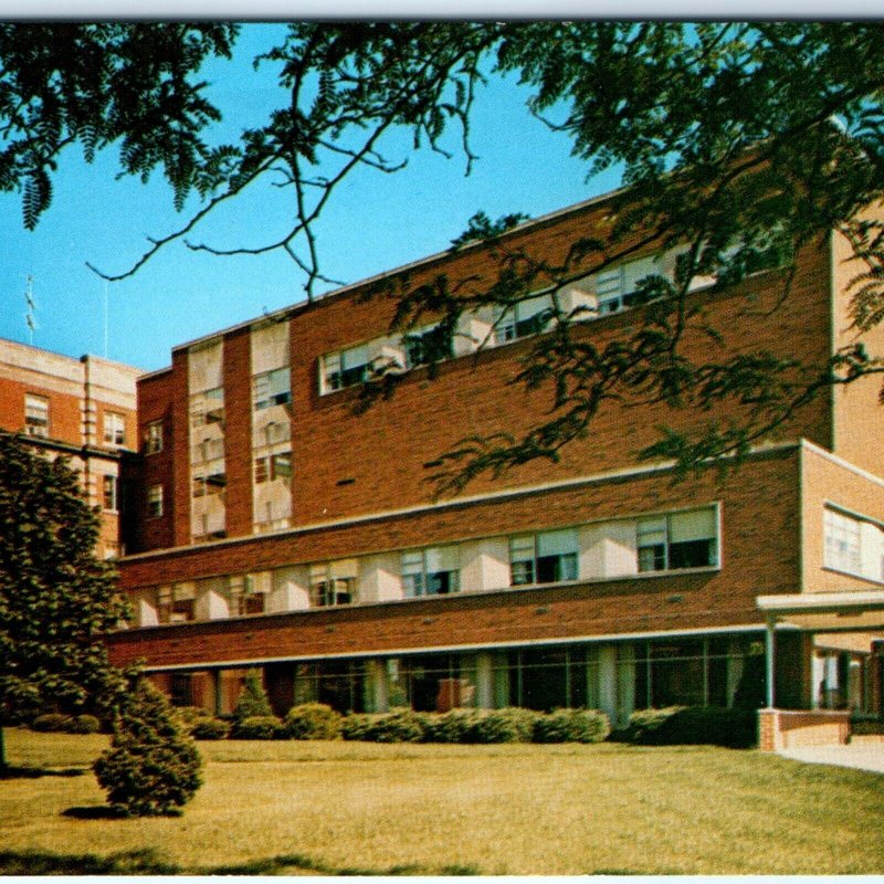 c1960s Waterloo, IA Allen Memorial Hospital Chrome Photo Postcard Unposted A61
